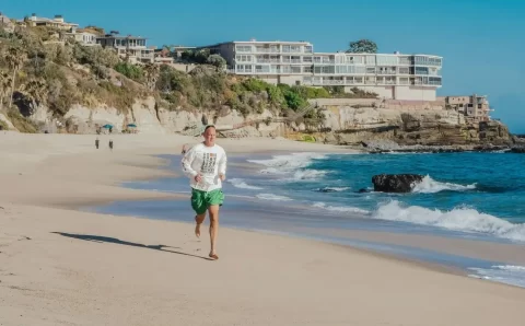 Middle-aged-man-beach.webp